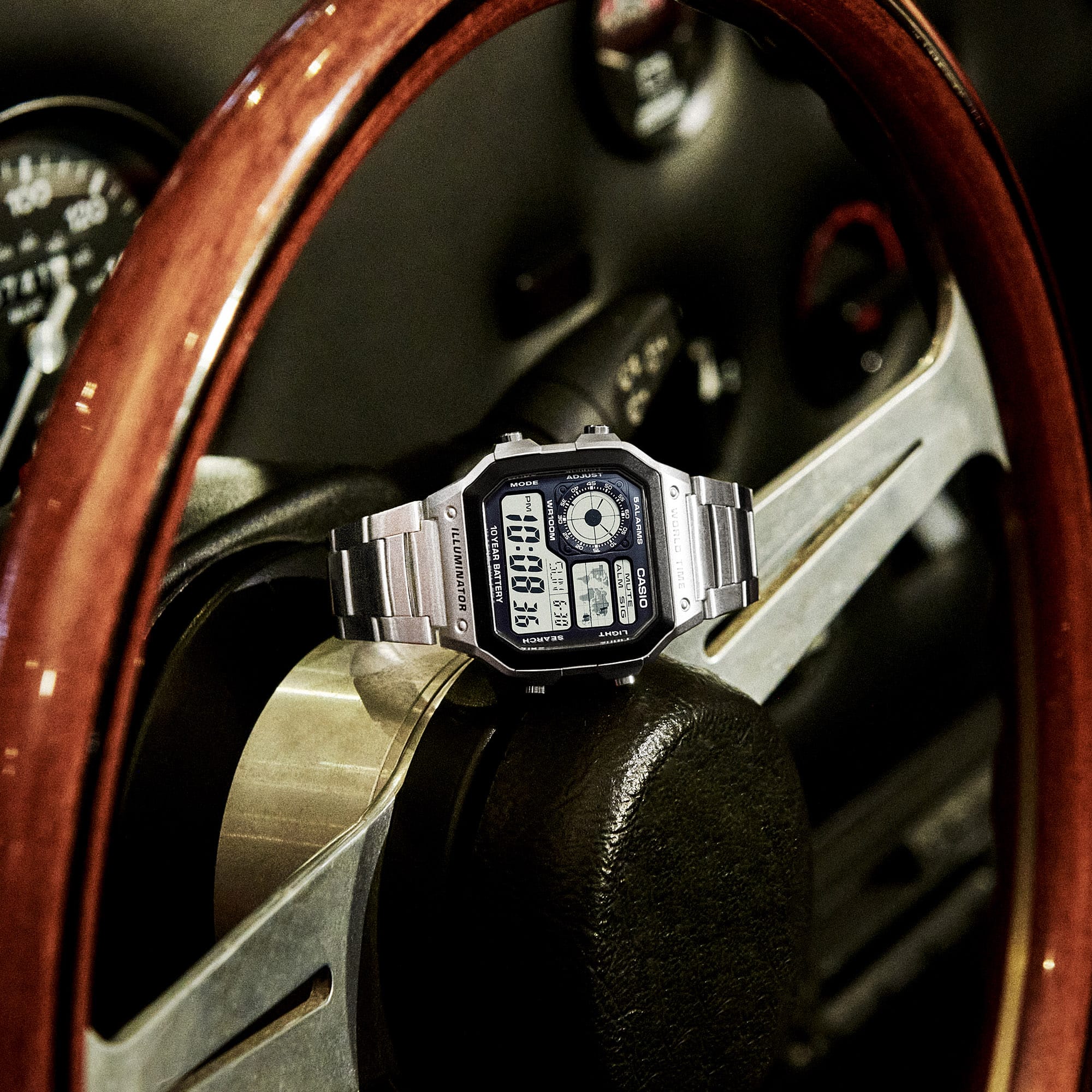 Casio AE-1200WHD-1BVDF