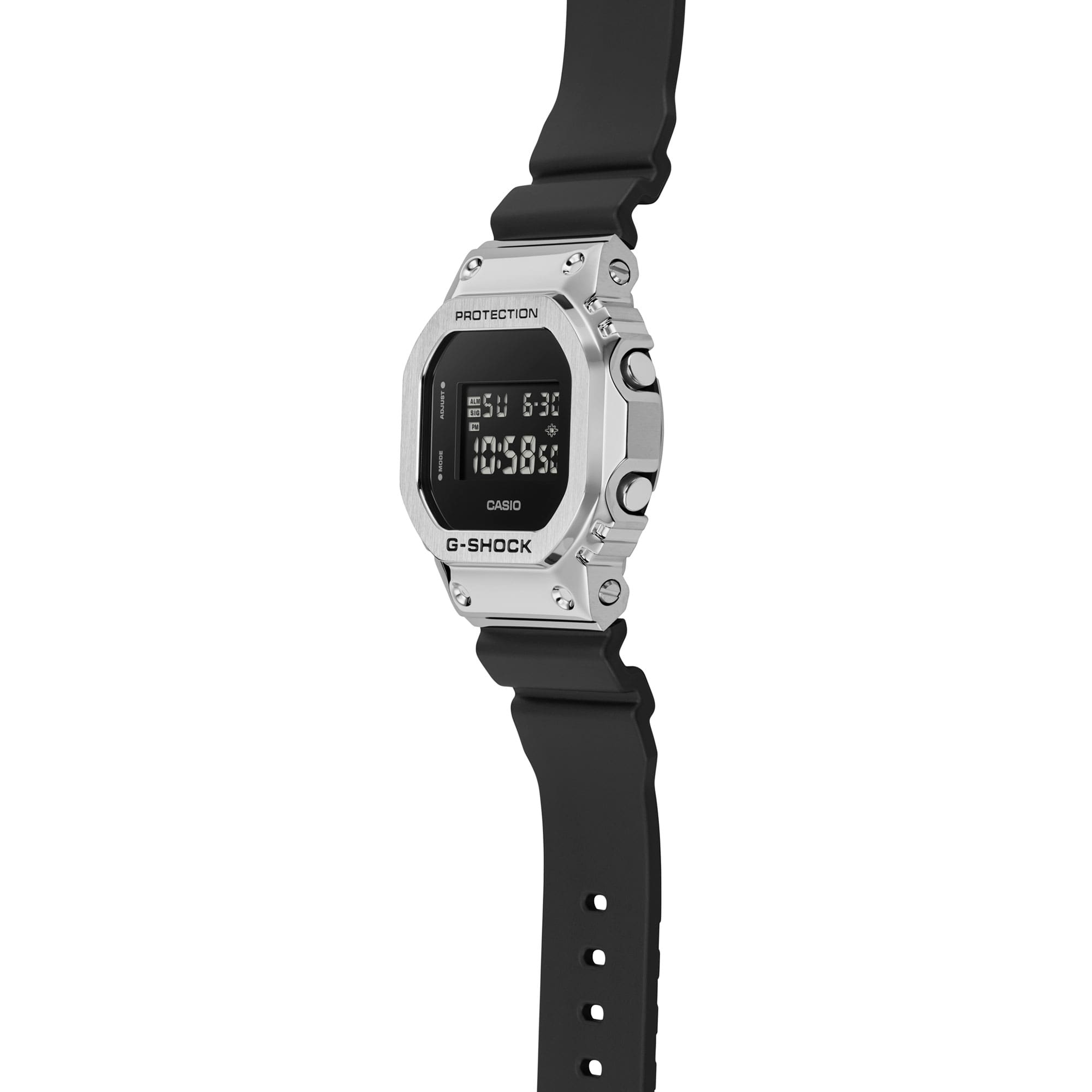 Casio GM-5600U-1DR