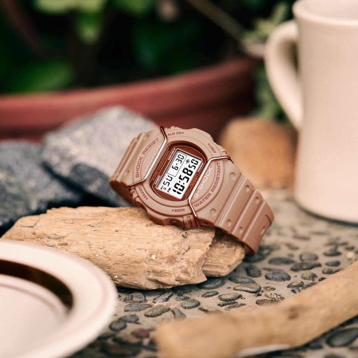 CASIO DW-5700PT-5