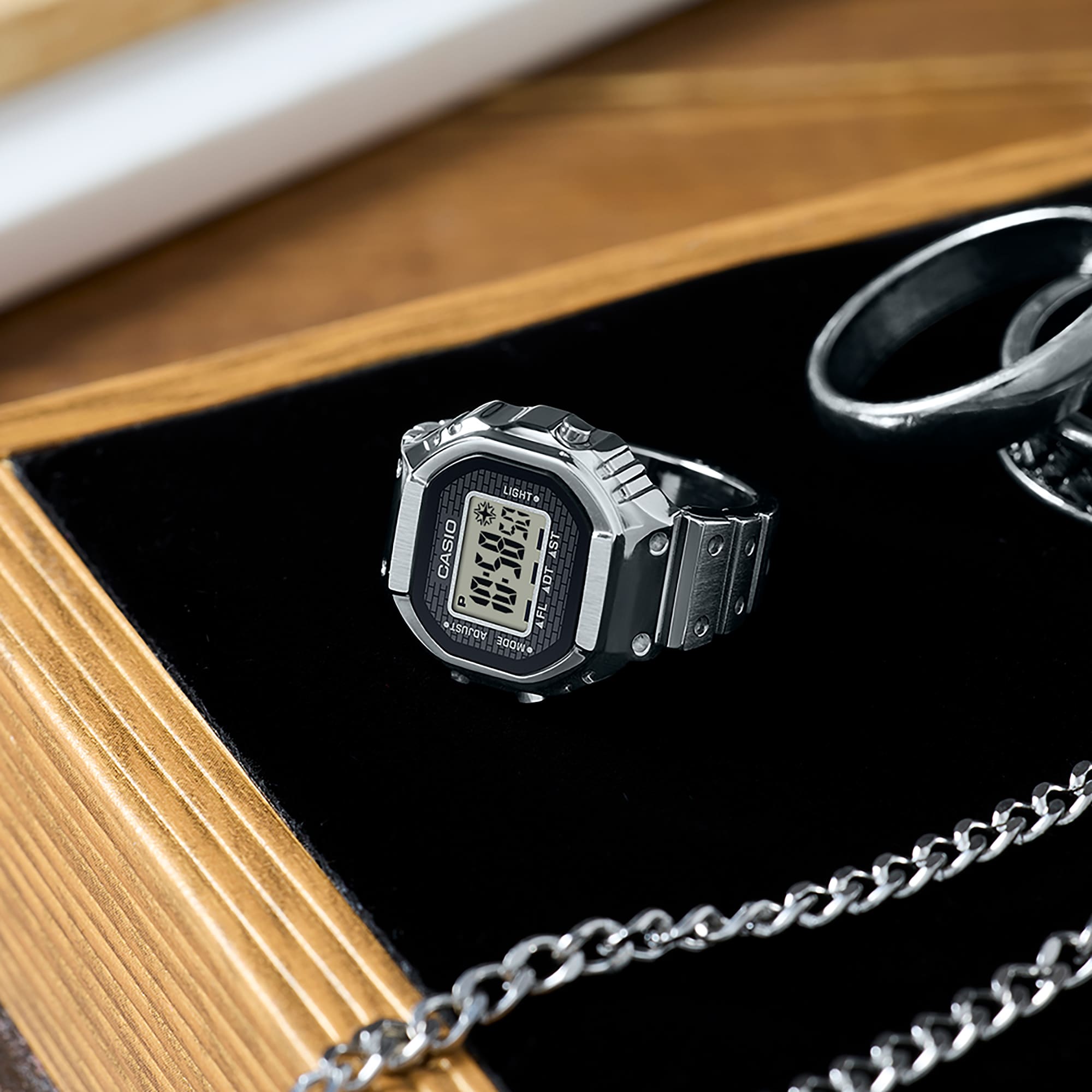 CASIO CRW-001-1