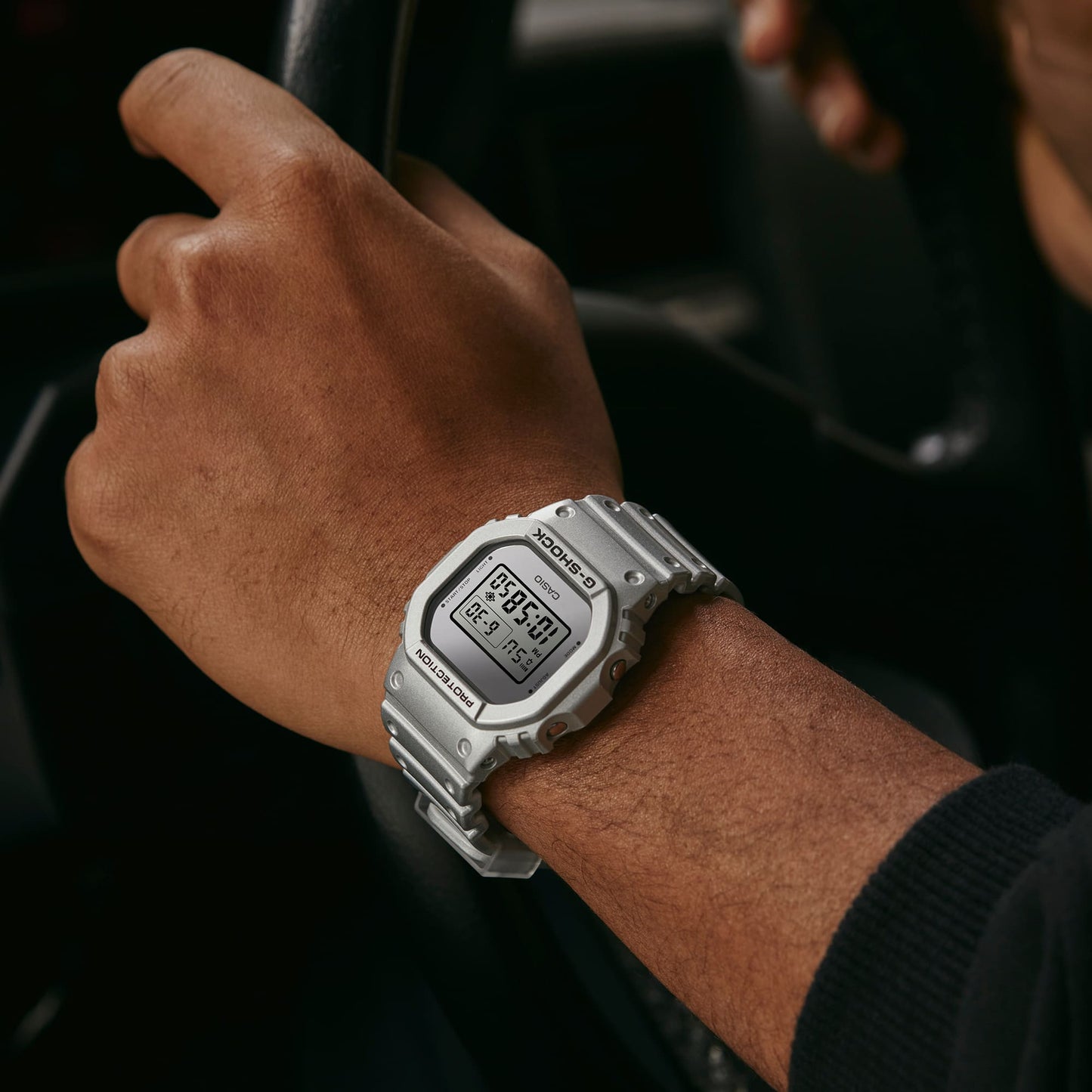 Casio DW-5600FF-8DR