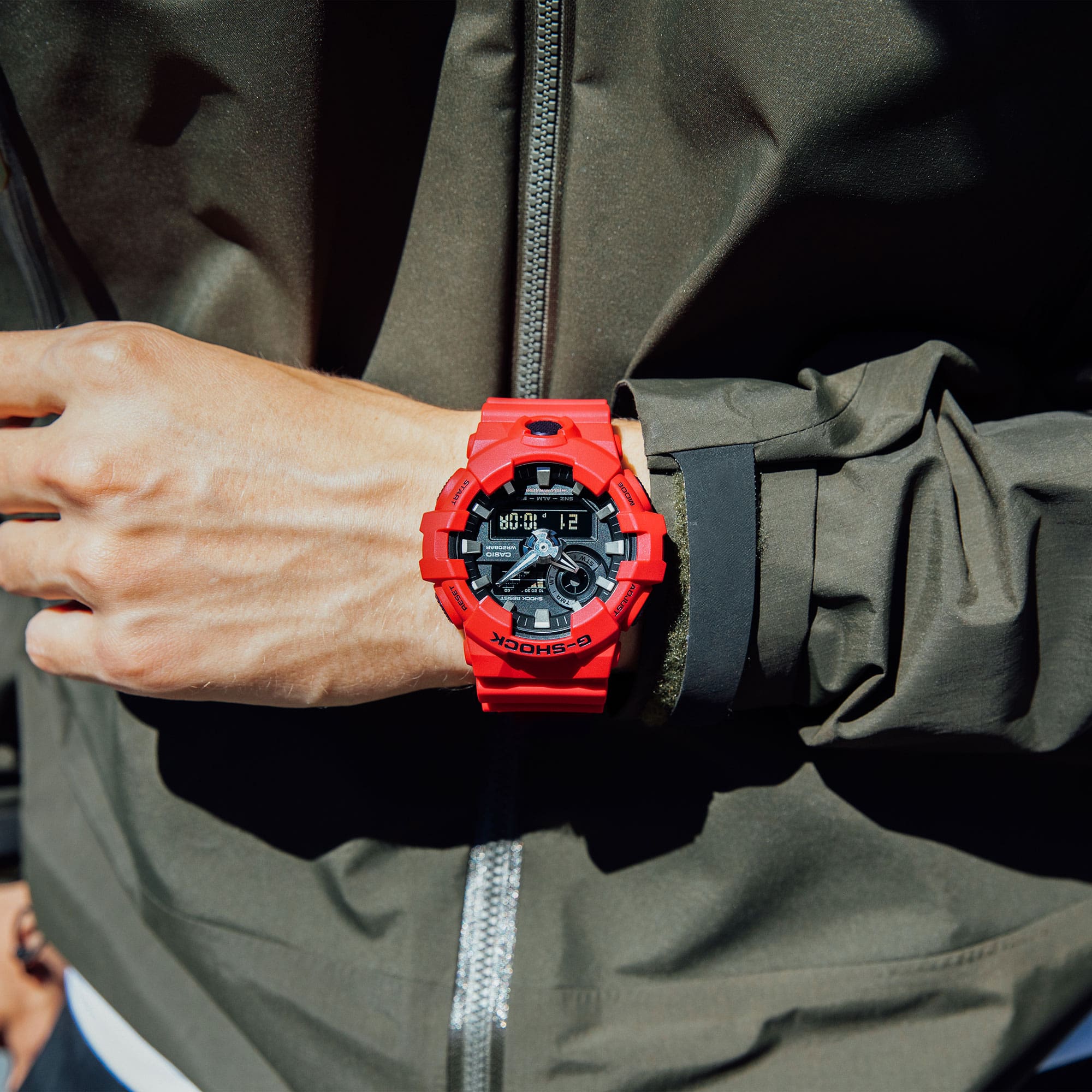 G-SHOCK GA-700-4A