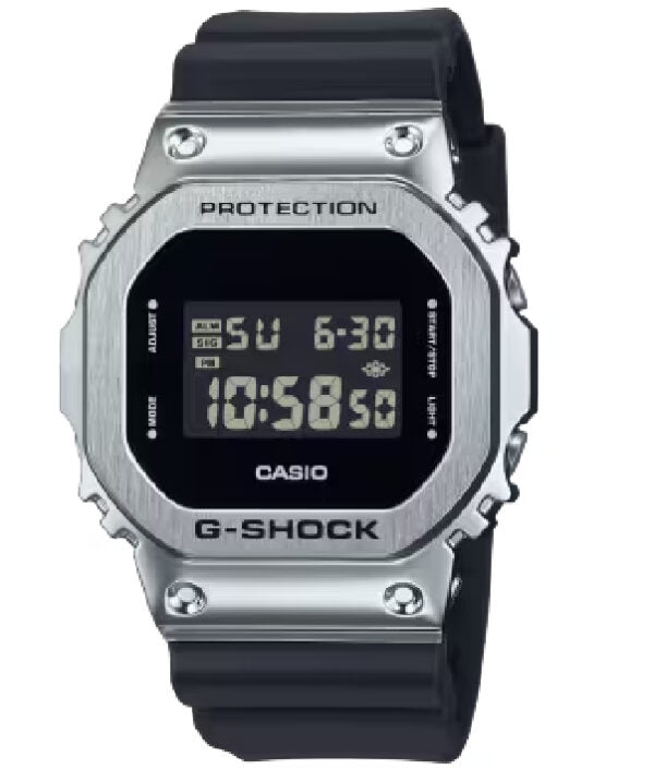 Casio GM-5600U-1DR