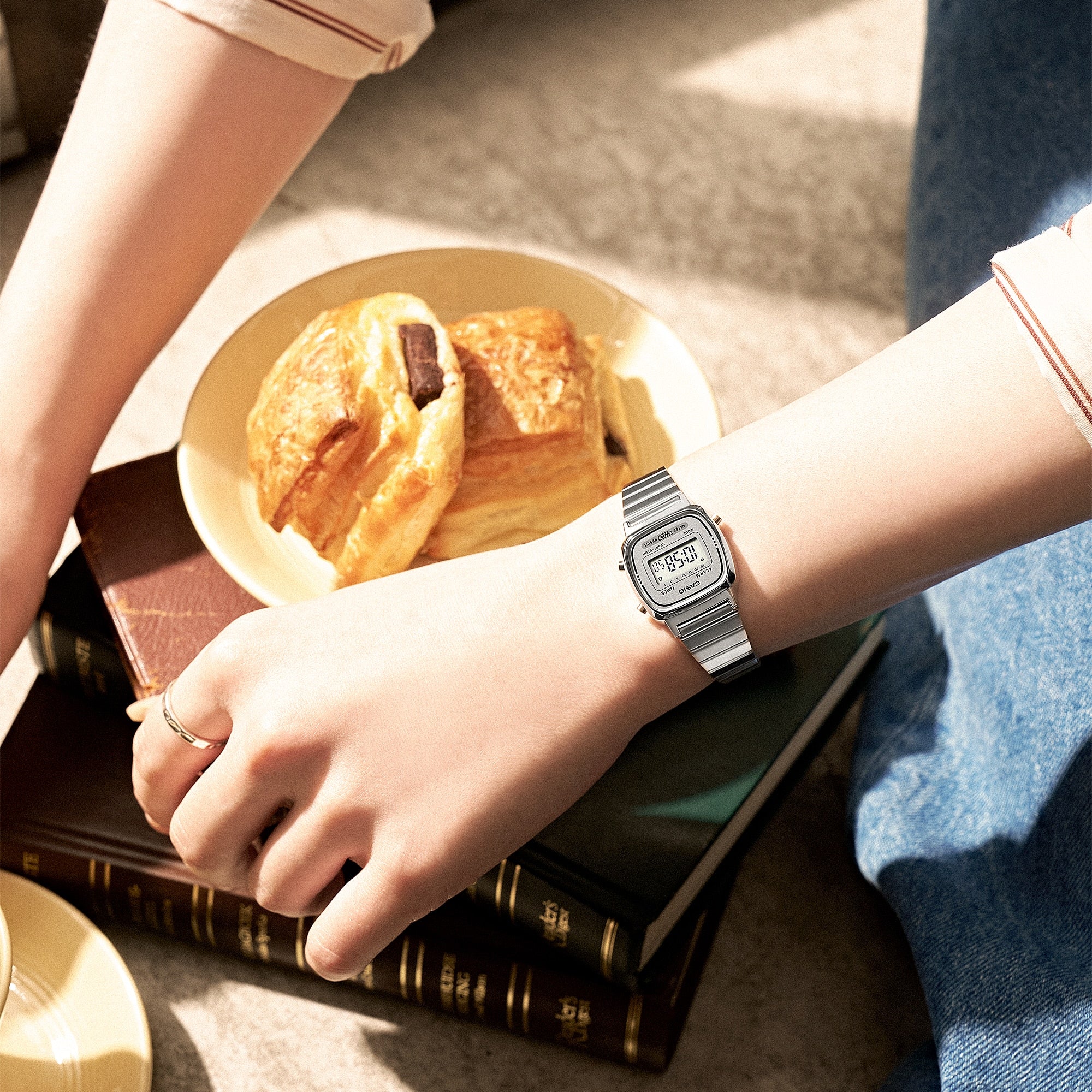 CASIO LA670WA-7